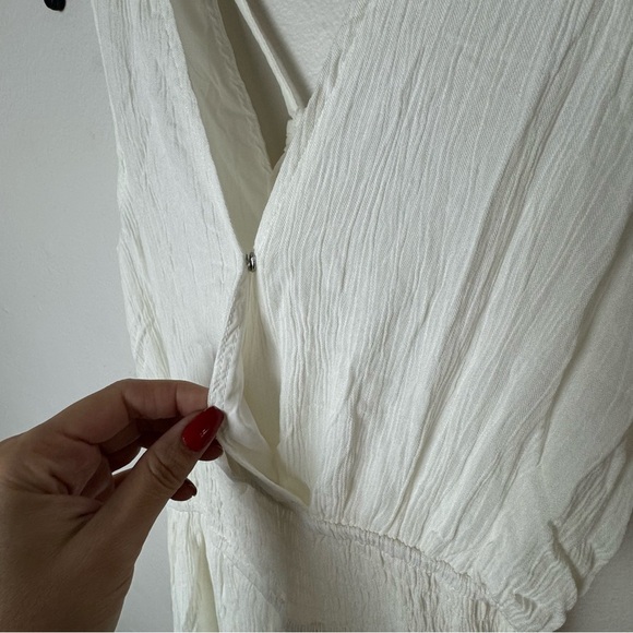 Cupshe  Lace Deep Plunge Maxi Dress Wedding Sleeveless Beach Sz Small - Picture 9 of 15